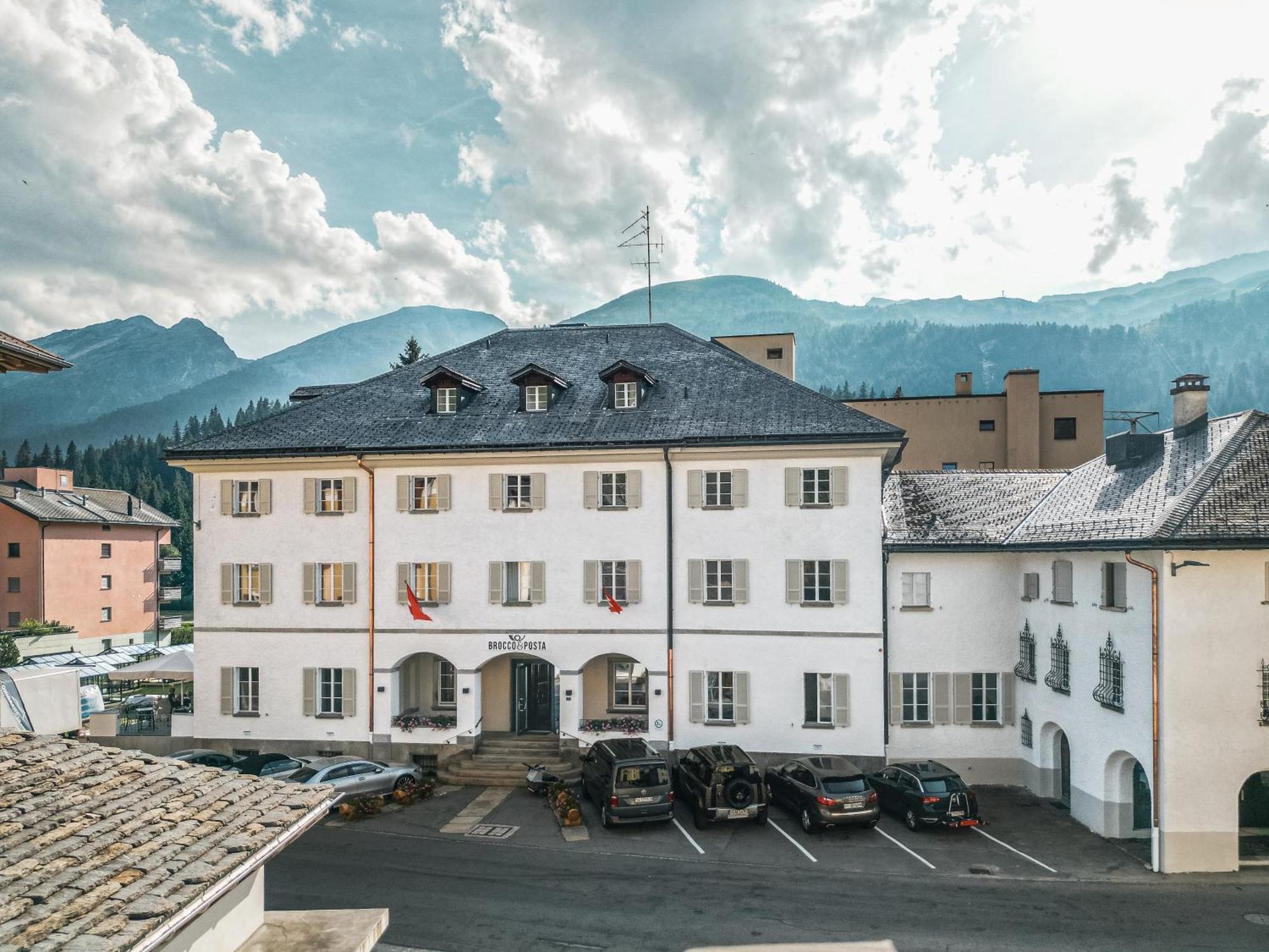 Hotel Brocco & Posta San Bernardino Exterior photo